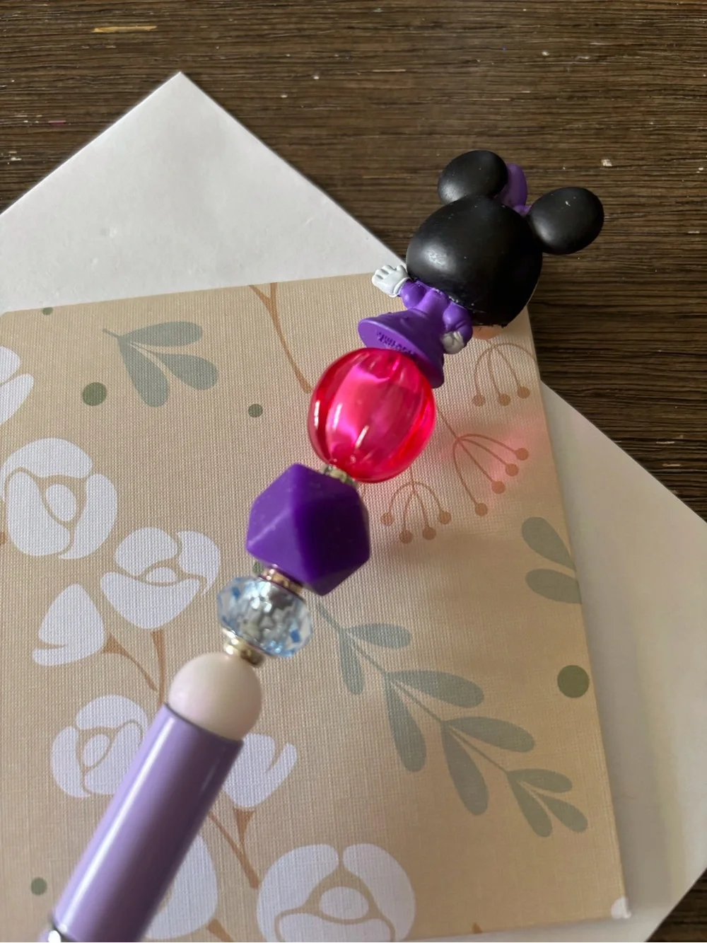 Disney Doorables: Mickey Mouse & Friends: Minnie Mouse Halloween Bead Pen